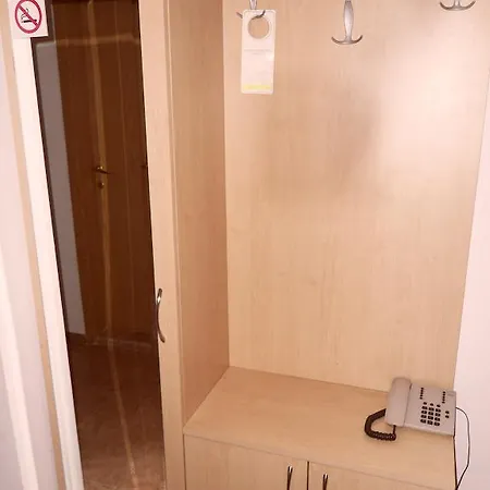 Sea Park Homes Neshkov Aparthotel Warna