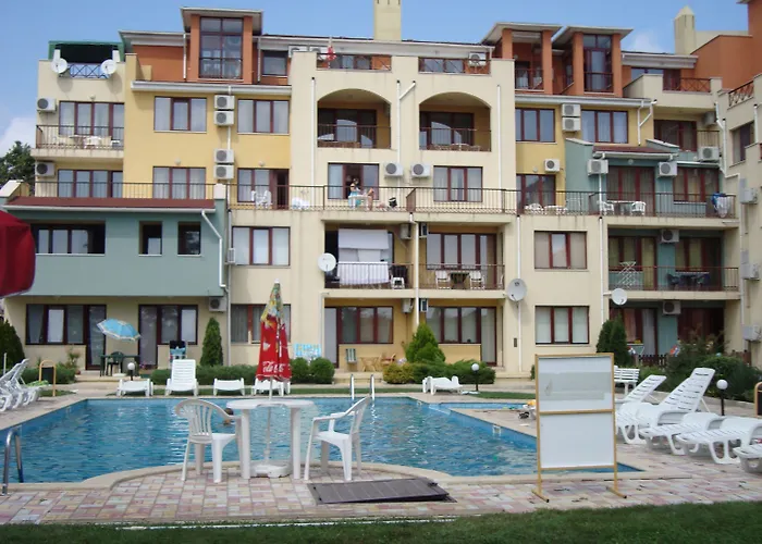 Sea Park Homes Neshkov 3* Várna