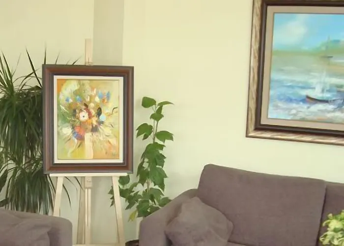 Sea Park Homes Neshkov Apartmanhotel 3*