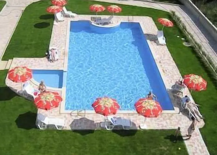 Sea Park Homes Neshkov Apartmanhotel