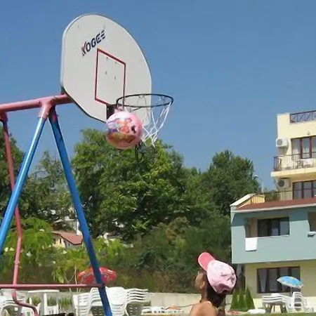 Sea Park Homes Neshkov Aparthotel