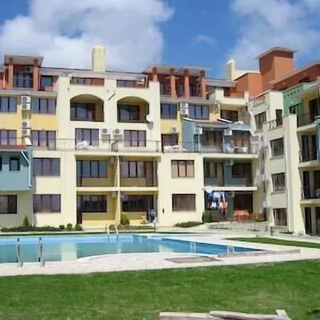 Апарт-готель Sea Park Homes Neshkov 3*